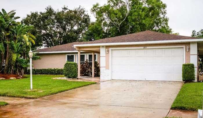 photo 1: 107 Timber Run, Riviera Beach FL 33407