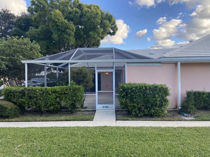 photo 2: 2102 Appleton Court, Palm Beach Gardens FL 33403