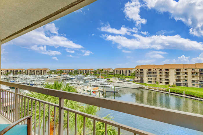 photo 2: 2301 Marina Isle Way Unit 506, Jupiter FL 33477