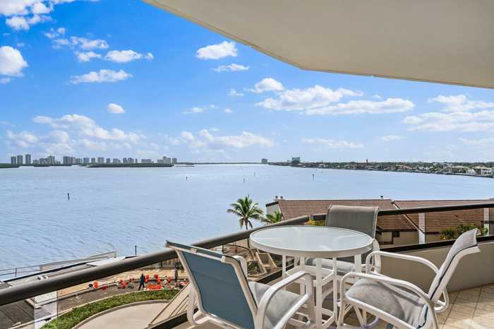 photo 2: 100 Lakeshore Drive Unit 457, North Palm Beach FL 33408