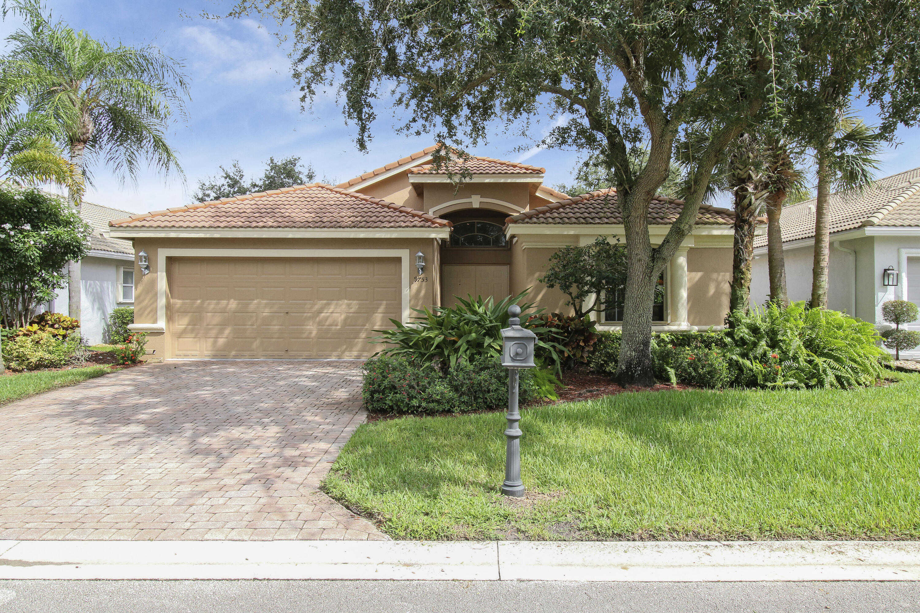 photo 1: 9753 Donato Way, Lake Worth FL 33467