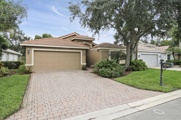 photo 2: 9753 Donato Way, Lake Worth FL 33467