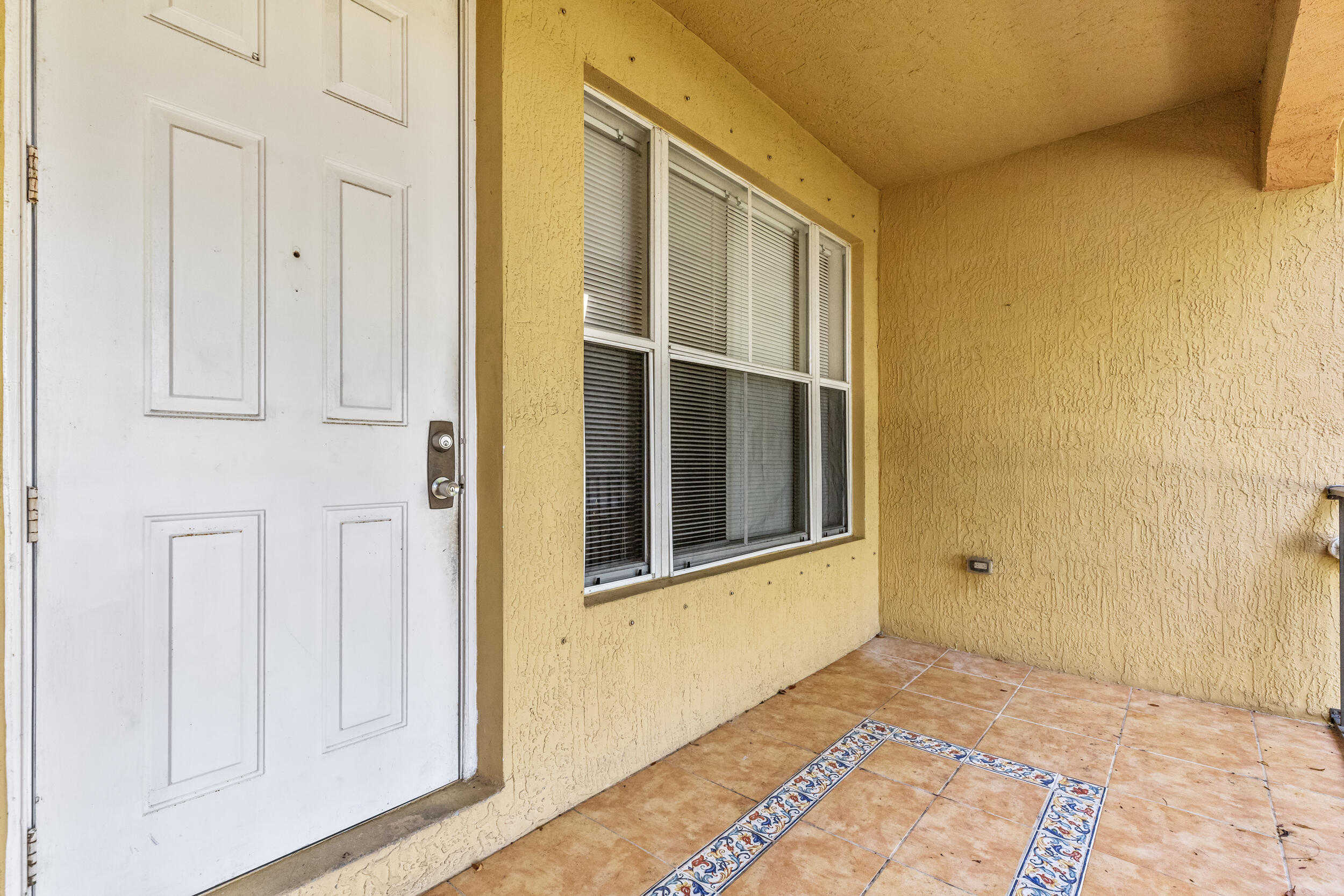 photo 2: 3569 Forest Hill Boulevard Unit #110, Palm Springs FL 33406