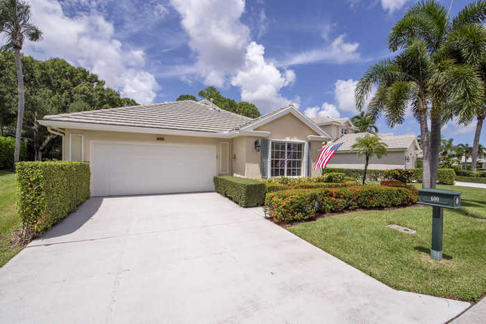 photo 1: 600 Masters Way, Palm Beach Gardens FL 33418