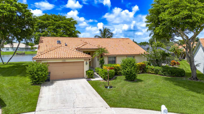 photo 2: 8638 Egret Isle Terrace, Lake Worth FL 33467