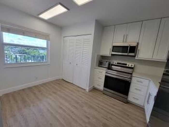 photo 1: 6650 Oriole Boulevard Unit 4080, Delray Beach FL 33446