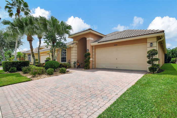 photo 2: 5682 Fountains Drive S, Lake Worth FL 33467