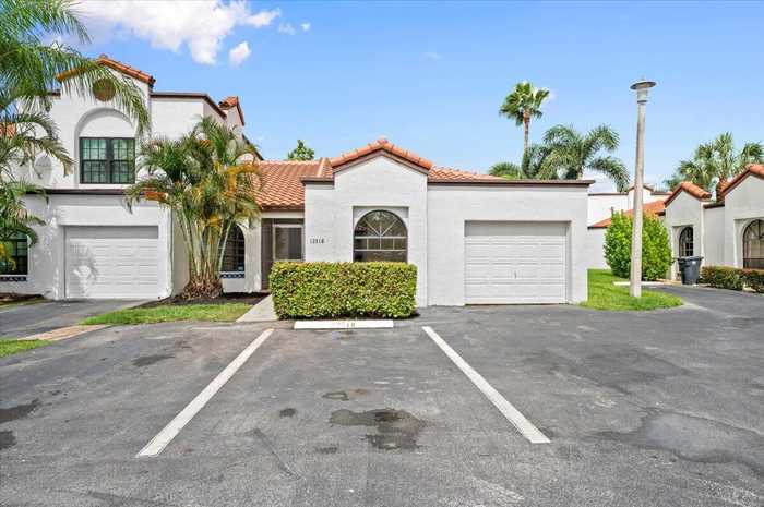 photo 2: 13518 Fountain View Boulevard, Wellington FL 33414