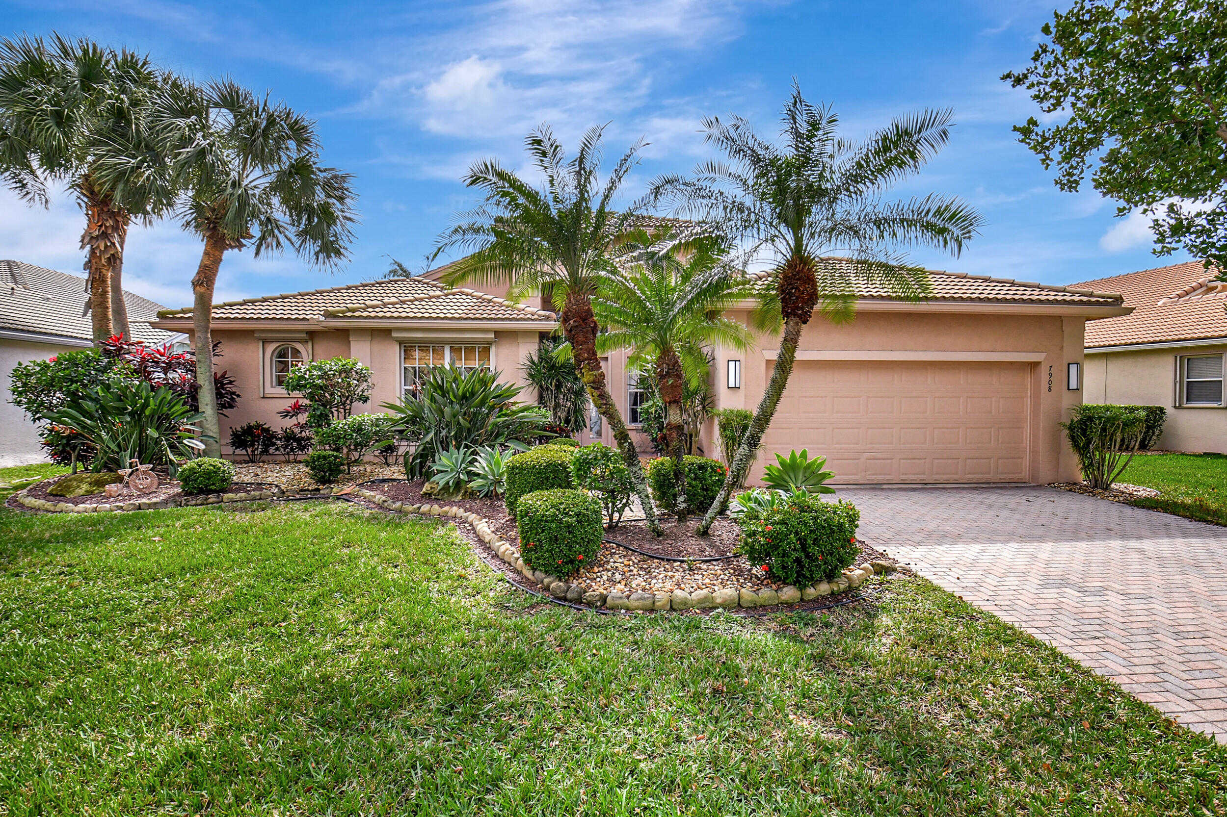 photo 1: 7908 Amethyst Lake Point, Lake Worth FL 33467