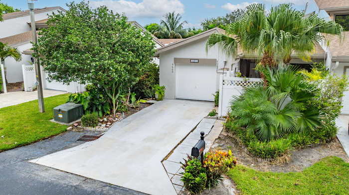 photo 1: 6680 Canary Palm Circle, Boca Raton FL 33433