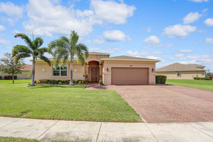 photo 1: 859 Bent Creek Drive, Fort Pierce FL 34947