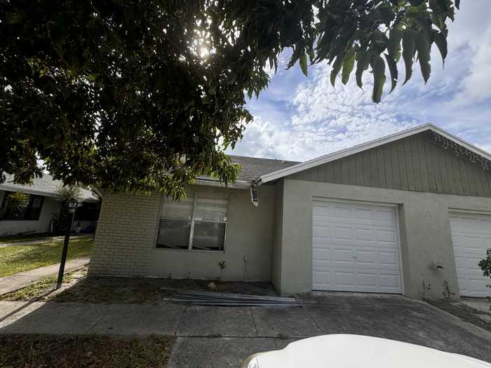 photo 1: 9083 Highland Pines Drive, Palm Beach Gardens FL 33418