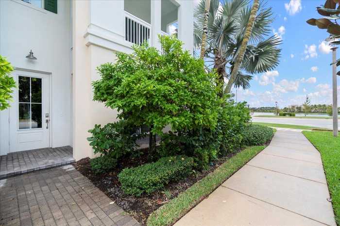 photo 1: 7118 Edison Place, Palm Beach Gardens FL 33418