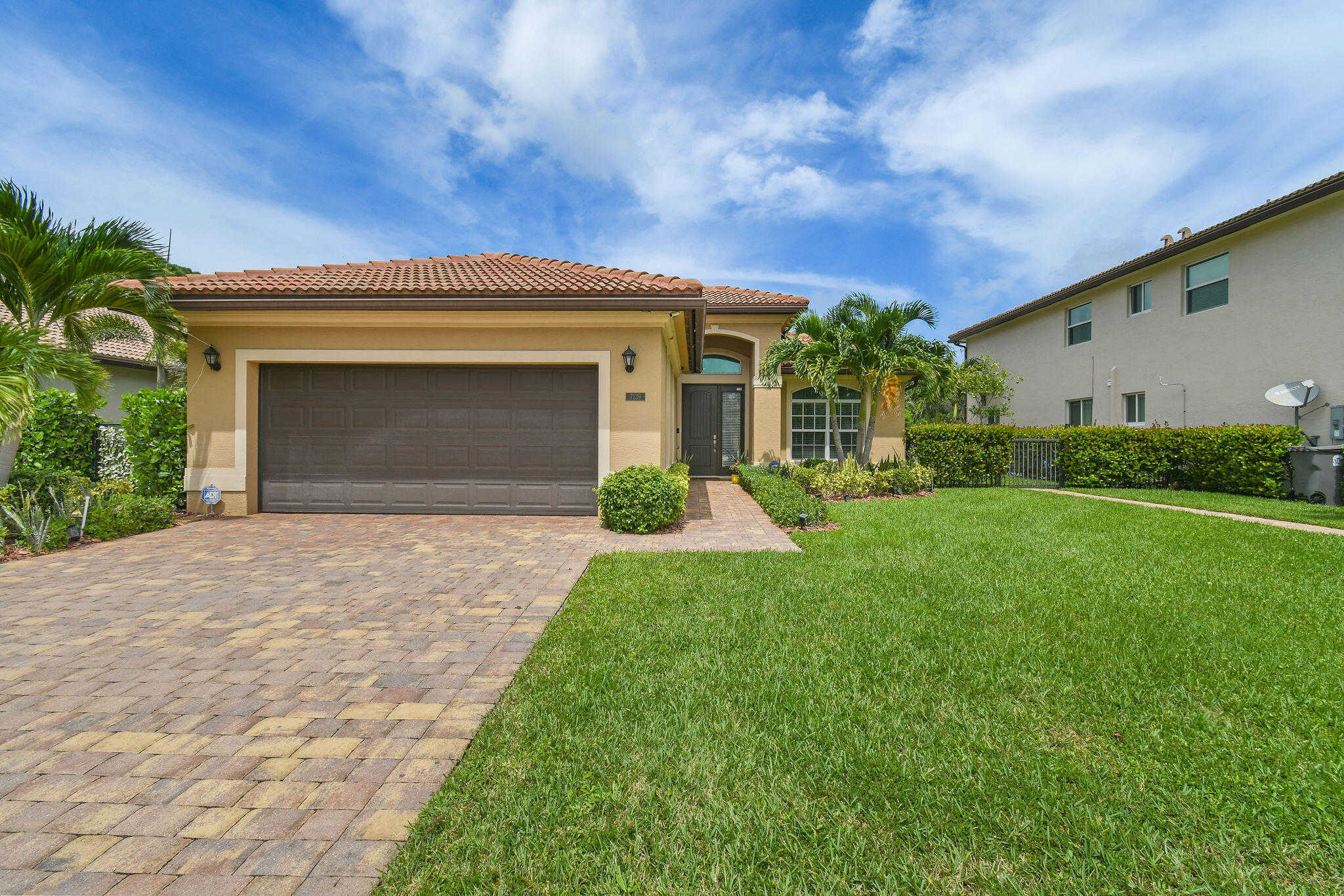 photo 2: 7139 Limestone Cay Road, Jupiter FL 33458