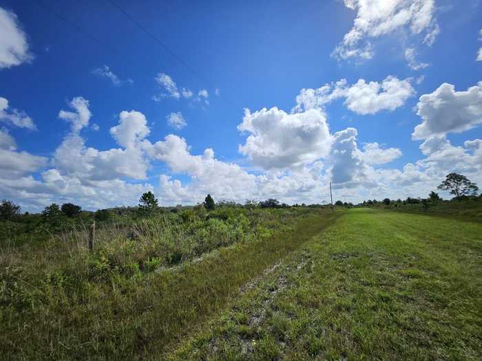 photo 1: 18569 250th Street, Okeechobee FL 34972