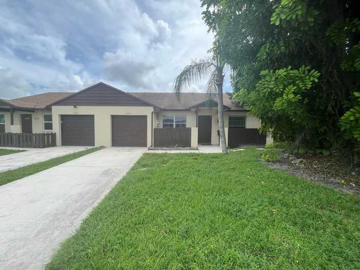 photo 1: 8540 Lake Point Court, Lake Worth FL 33467