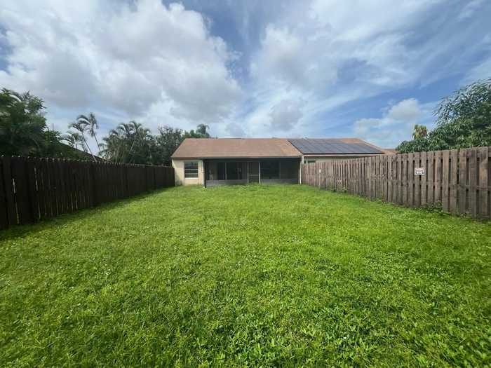 photo 17: 8540 Lake Point Court, Lake Worth FL 33467