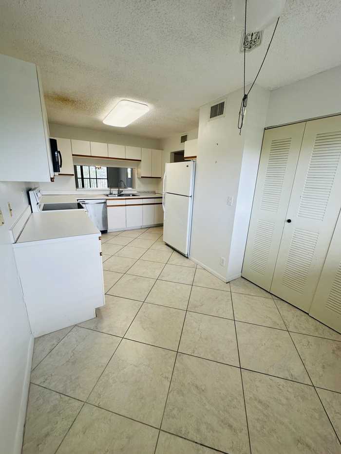 photo 17: 4725 Lucerne Lakes Boulevard Unit 411, Lake Worth FL 33467