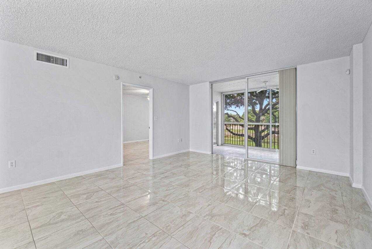 photo 1: 4734 Lucerne Lakes Boulevard Unit 204, Lake Worth FL 33467