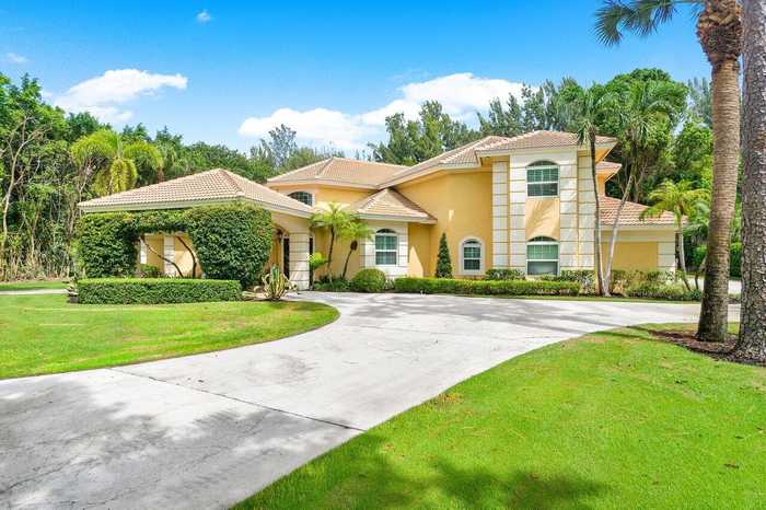 photo 2: 14918 Horseshoe Trace, Wellington FL 33414