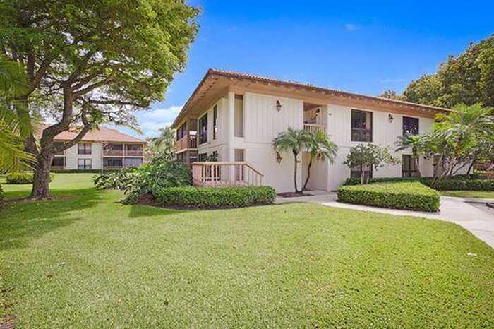 photo 1: 167 Brackenwood Road, Palm Beach Gardens FL 33418