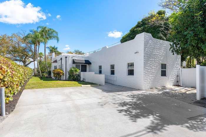 photo 2: 354 1st Avenue, Delray Beach FL 33444