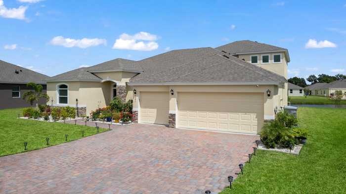 photo 2: 5280 2nd Manor, Vero Beach FL 32968