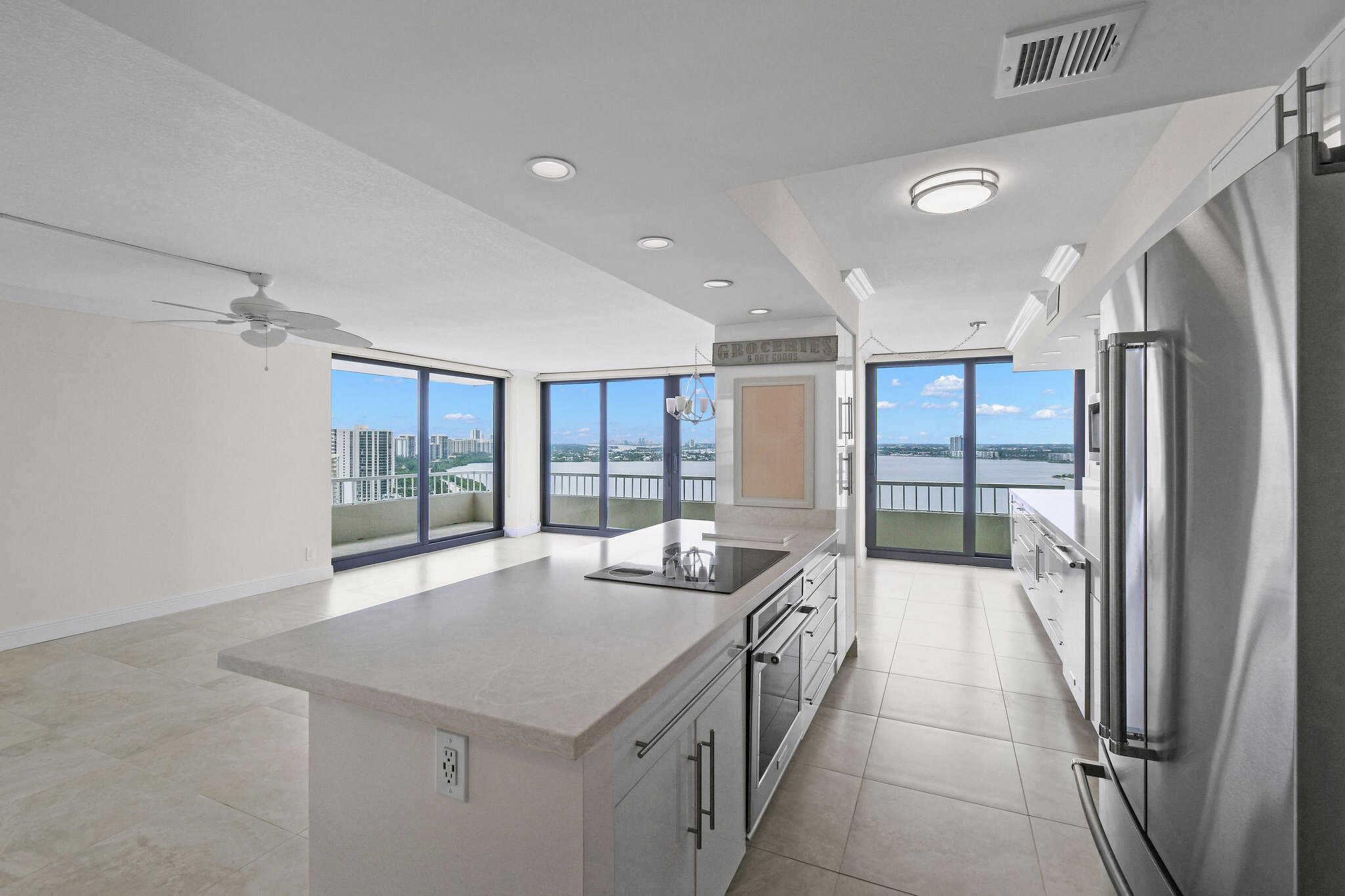 photo 2: 5550 Ocean Drive Unit Ph-B, Singer Island FL 33404