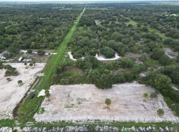 photo 1: 18413 282nd Street, Okeechobee FL 34972