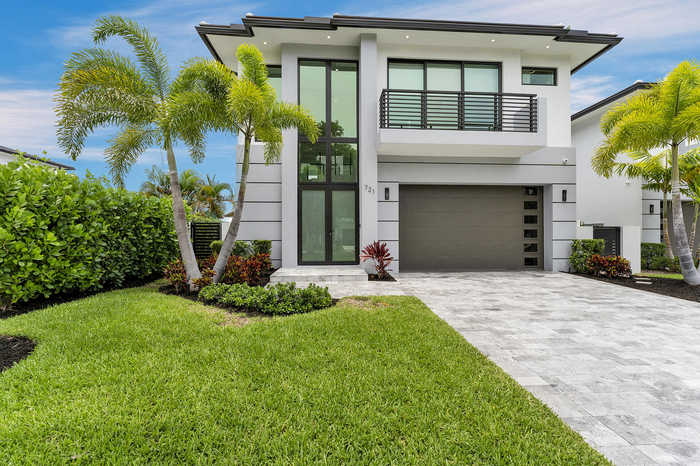 photo 1: 721 Lake Avenue, Delray Beach FL 33483