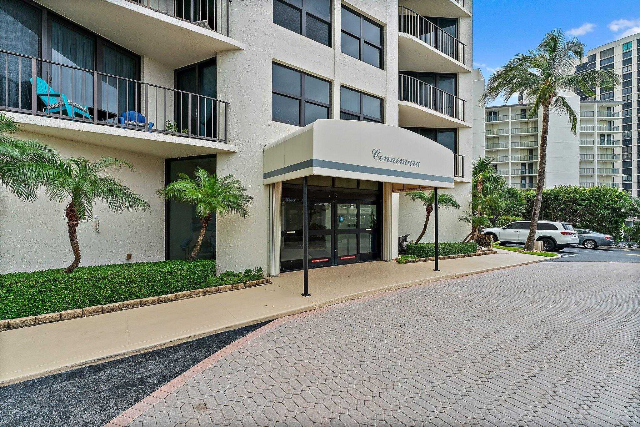 photo 1: 5420 Ocean Drive Unit 1406, Riviera Beach FL 33404