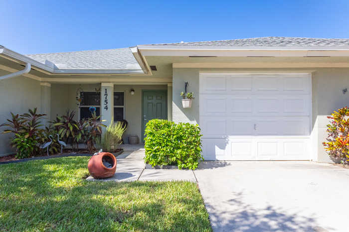 photo 1: 1754 Dovetail Drive Unit B, Fort Pierce FL 34982