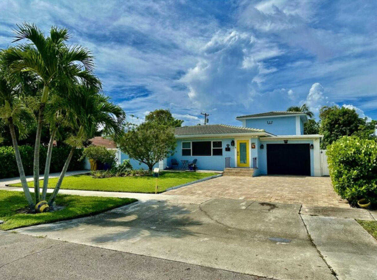 photo 1: 634 Evergreen Drive, Lake Park FL 33403