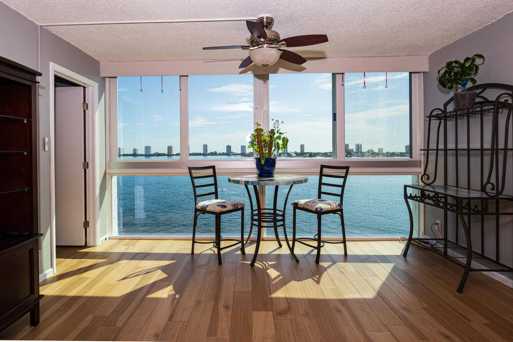 photo 3: 401 Lake Shore Drive Unit 502, Lake Park FL 33403