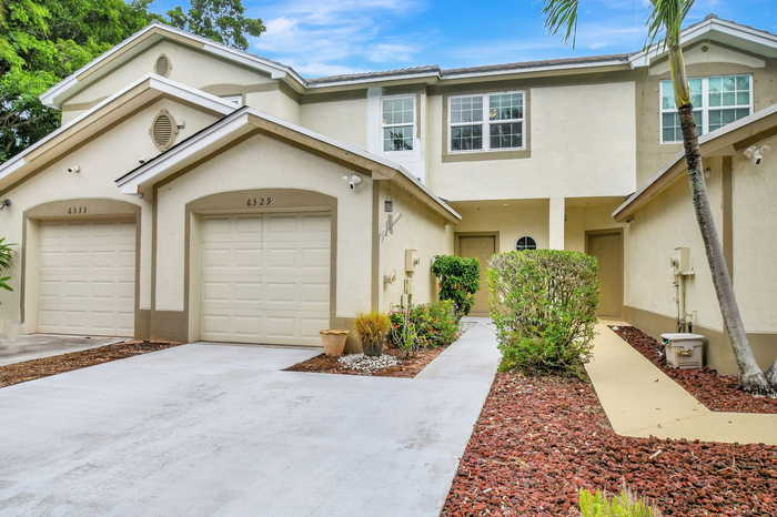 photo 2: 6329 Crescent Lake Way, Lake Worth FL 33463