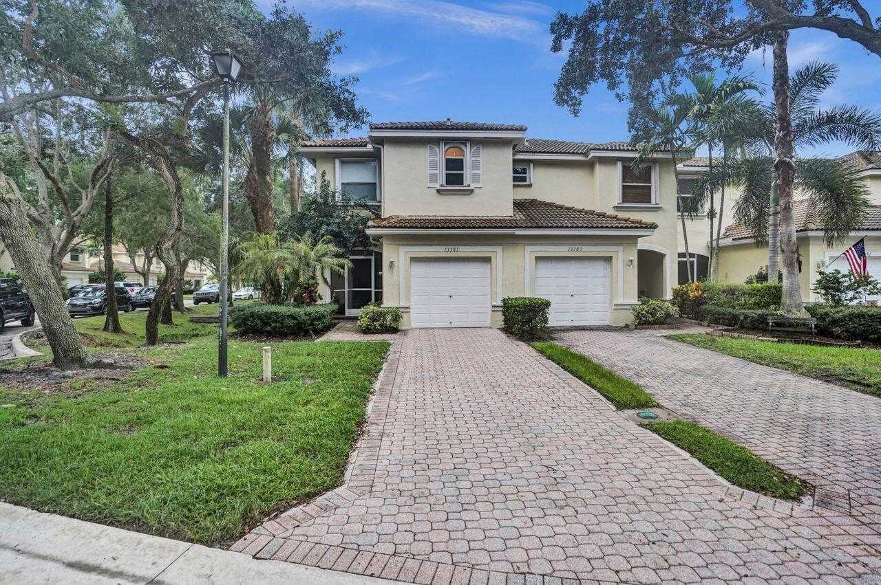 photo 1: 13385 Georgian Court, Wellington FL 33414