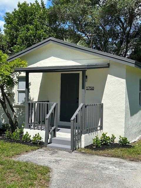 photo 3: 1750 12th Street, Riviera Beach FL 33404