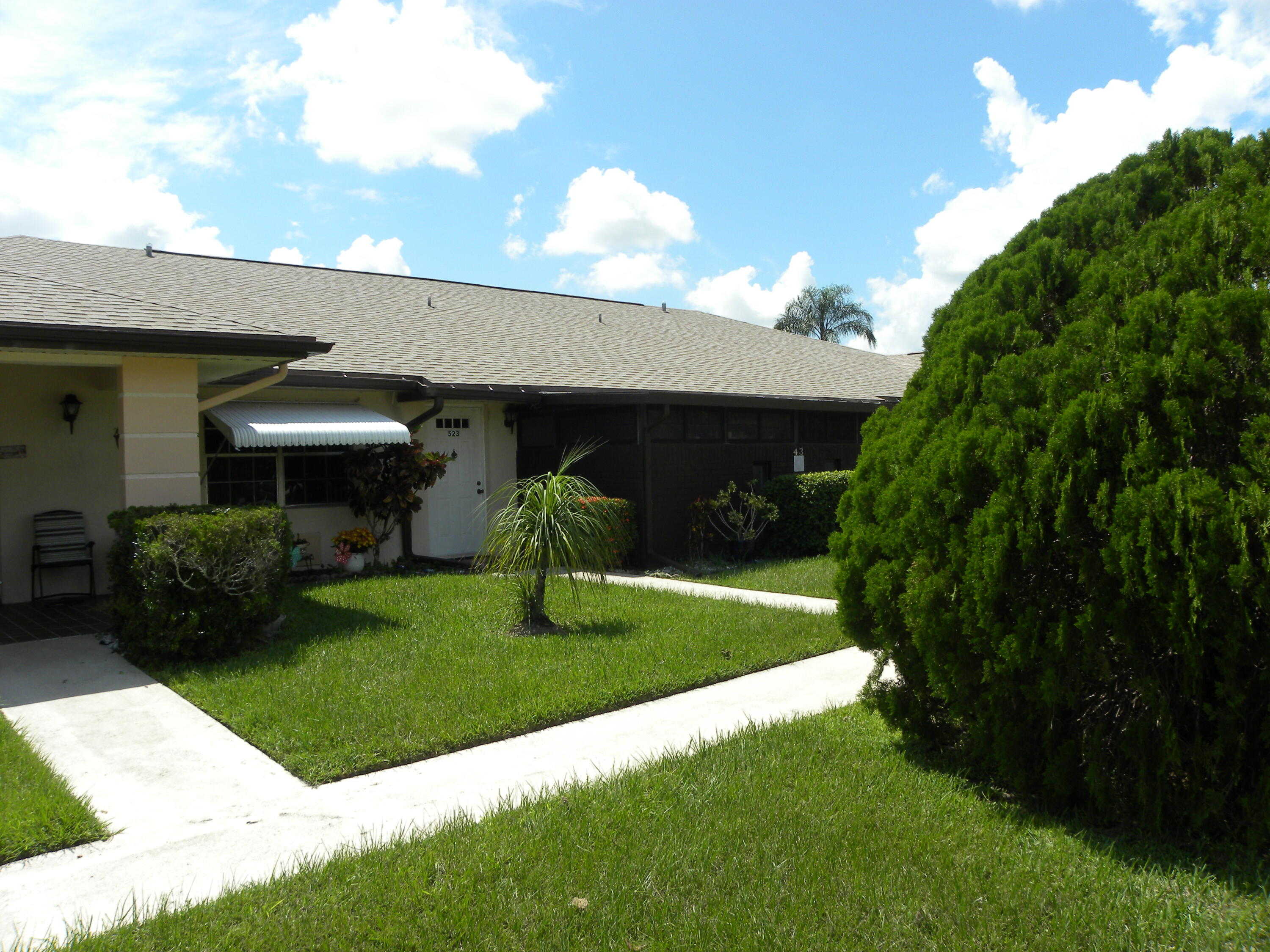 photo 2: 523 Ponderosa Drive Unit 43, Fort Pierce FL 34982