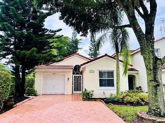 photo 1: 6650 Green Island Circle, Lake Worth FL 33463