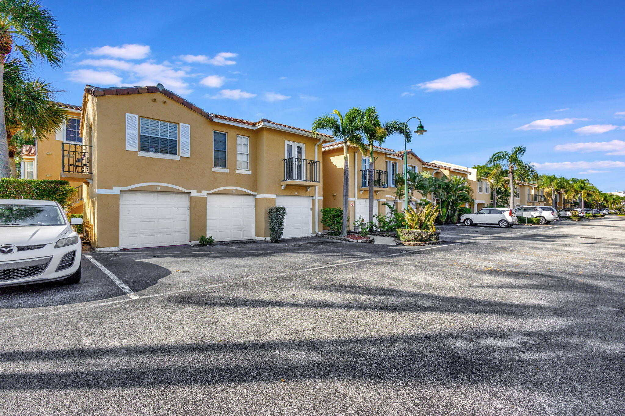 photo 3: 1060 Lake Shore Drive Unit 203, Lake Park FL 33403