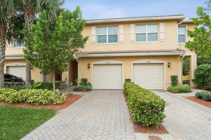 photo 1: 5818 Monterra Club Drive, Lake Worth FL 33463