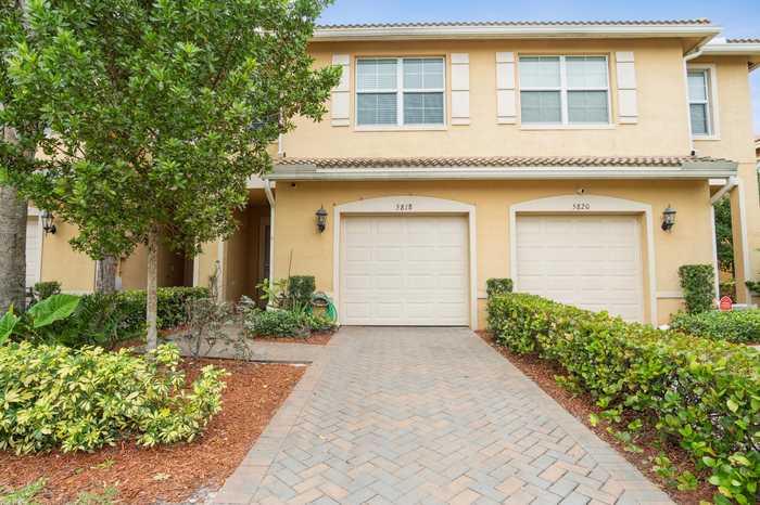 photo 2: 5818 Monterra Club Drive, Lake Worth FL 33463