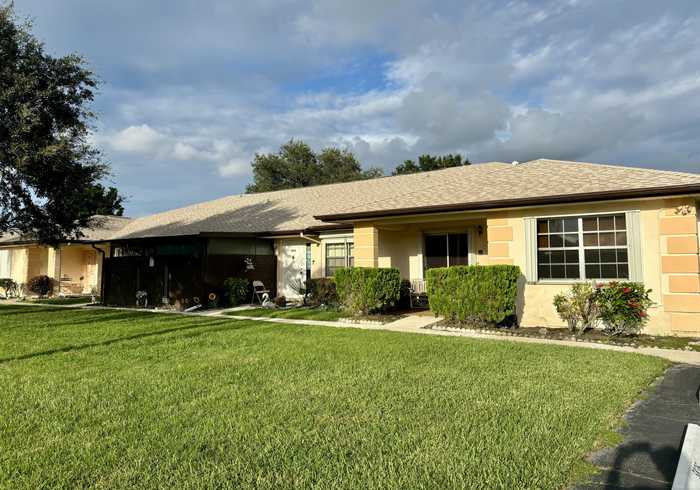 photo 1: 5838 Honeybell Court Unit 40-D, Fort Pierce FL 34950