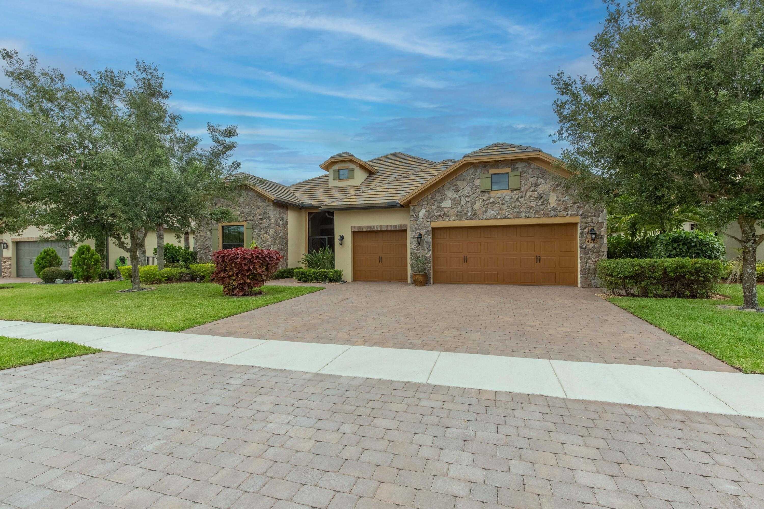 photo 1: 4205 Siena Circle, Wellington FL 33414