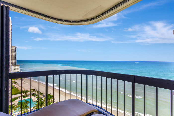 photo 1: 5380 Ocean Drive Unit 14-F, Singer Island FL 33404