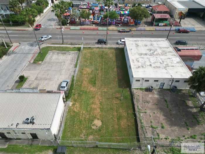 photo 2: 418 E Elizabeth St., Brownsville TX 78520