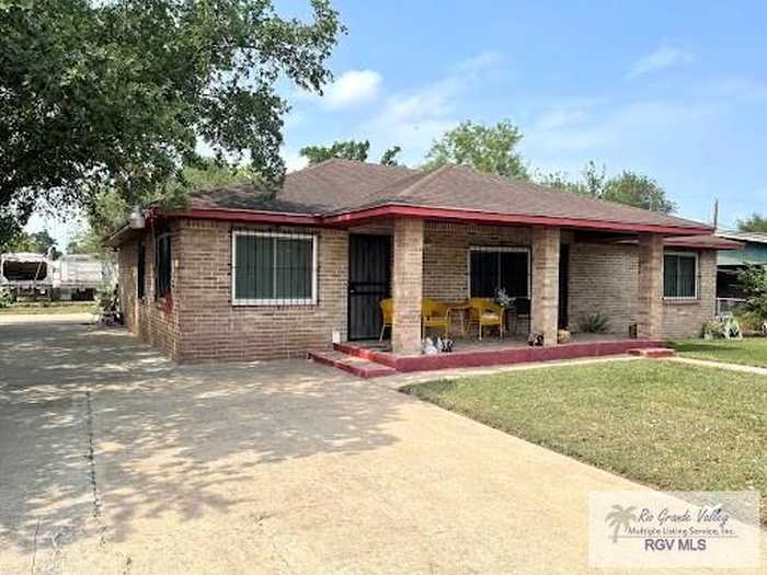 photo 2: 394 W San Francisco Ave., Raymondville TX 78580