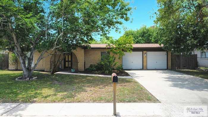 photo 1: 1514 Whitewing Dr., Brownsville TX 78521