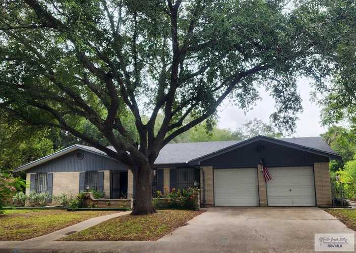 photo 1: 1544 Oriole Ln, Brownsville TX 78521