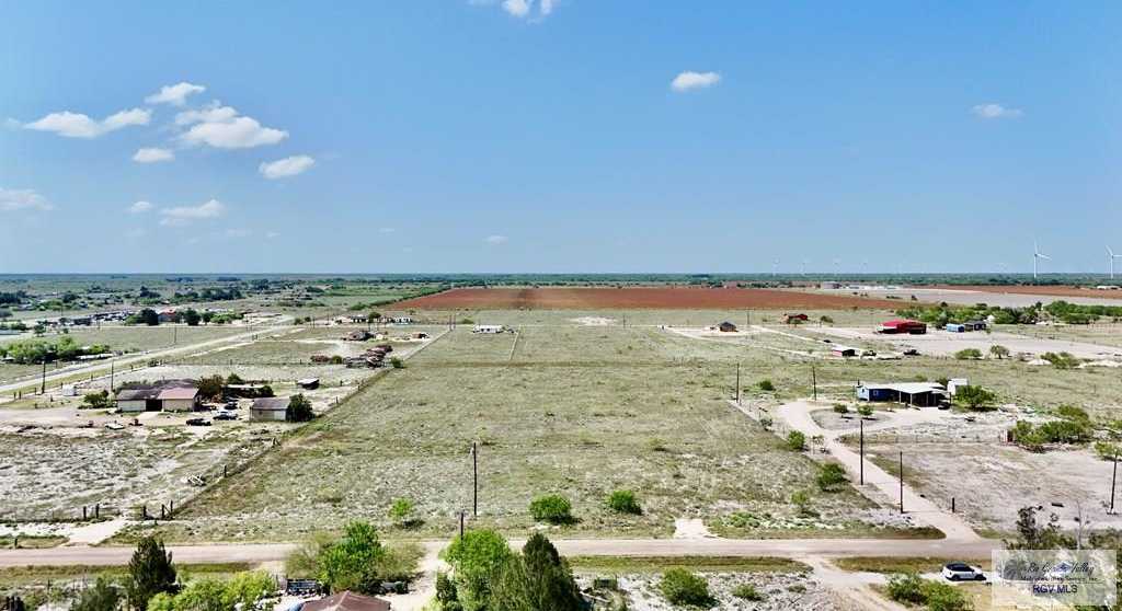 photo 3: 29043 Little America, San Benito TX 78586